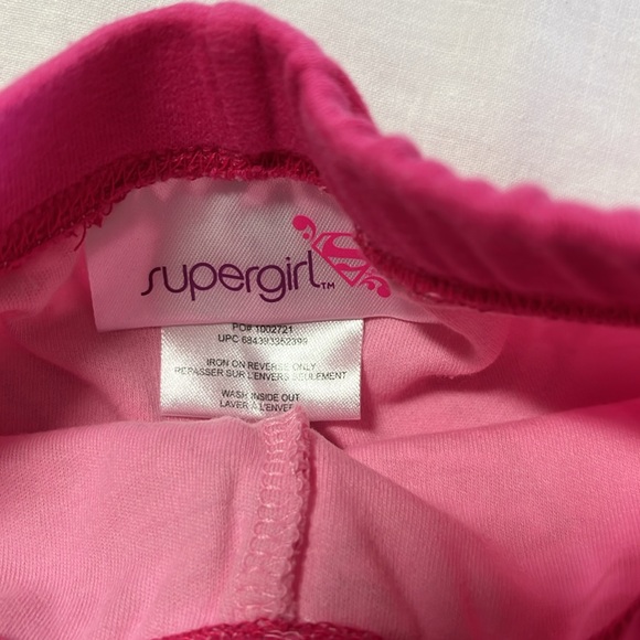 0-3M Supergirl and Batman shorts - Picture 3 of 7